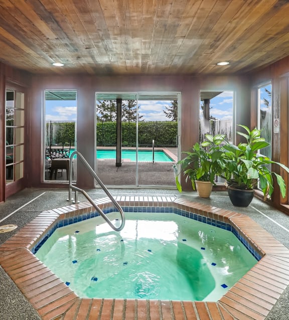 Alderbrooke Apartments in Lynnwood, WA